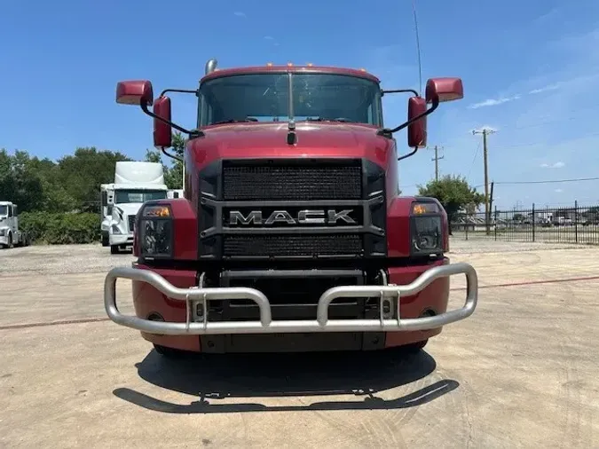 2019 MACK AN64T