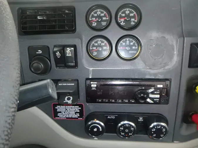 2021 Peterbilt 567