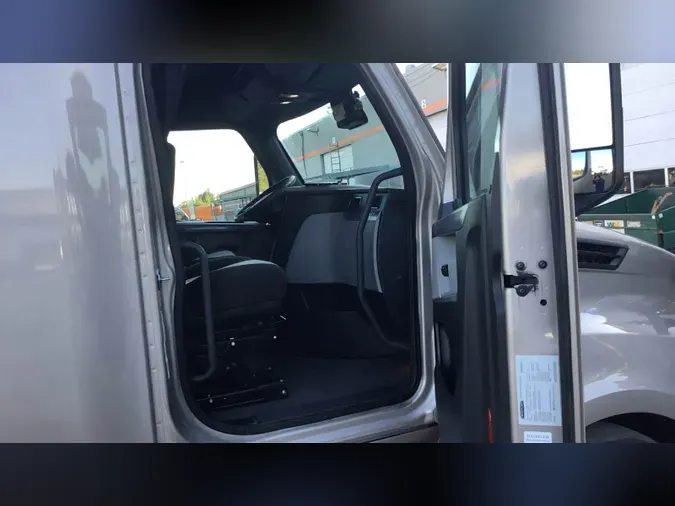 2021 Freightliner Cascadia