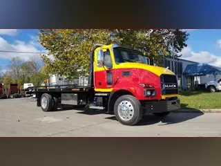 2022 Mack MD6 42R