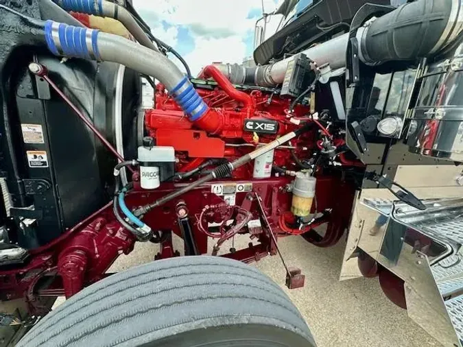 2022 Kenworth W900L