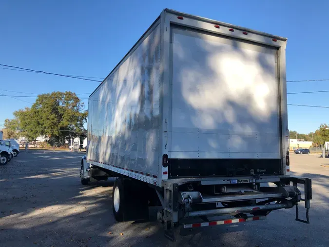 2018 FREIGHTLINER/MERCEDES M2 106