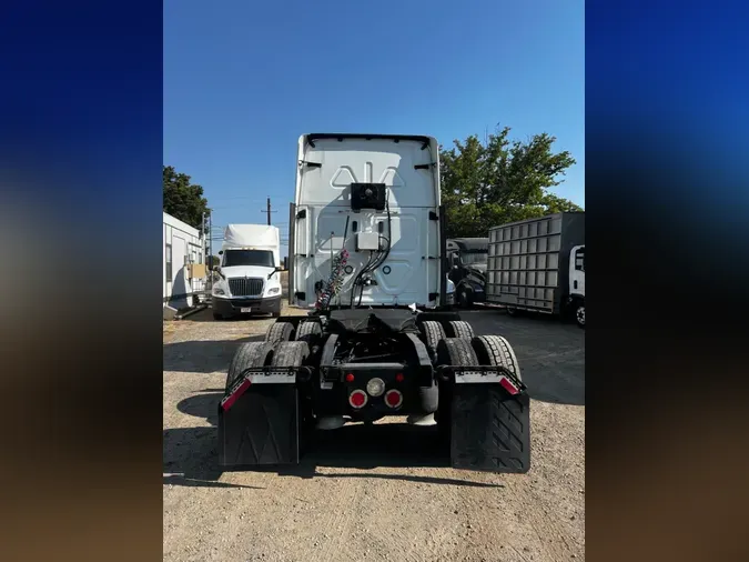 2019 FREIGHTLINER NEW CASCADIA PX12664