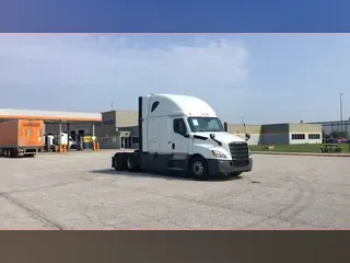 2023 Freightliner Cascadia 126