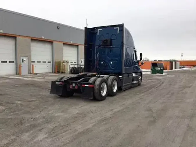 2022 Freightliner Cascadia