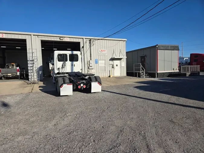 2018 FREIGHTLINER/MERCEDES CASCADIA 113