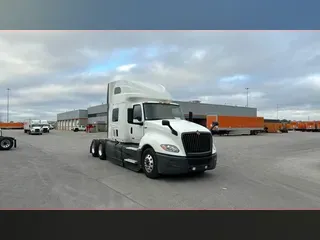 2022 International LT