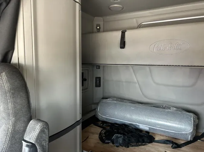 2020 Peterbilt 567