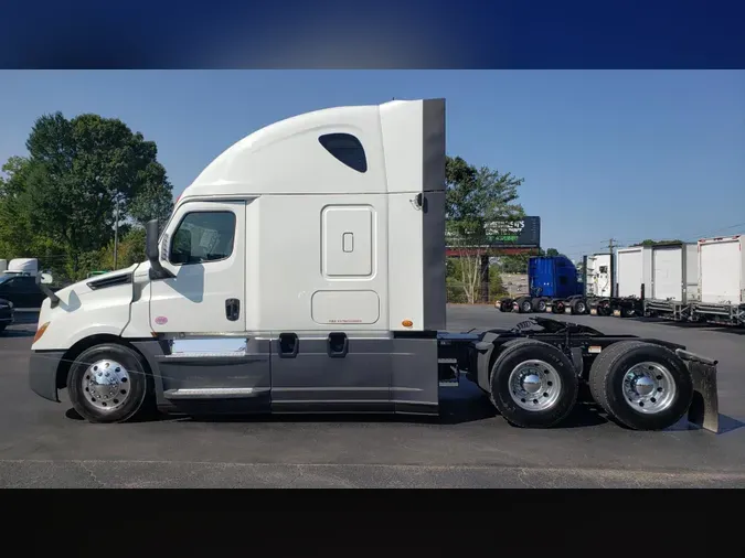 2020 Freightliner Cascadia