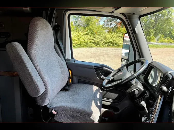 2021 INT LT625 6x4
