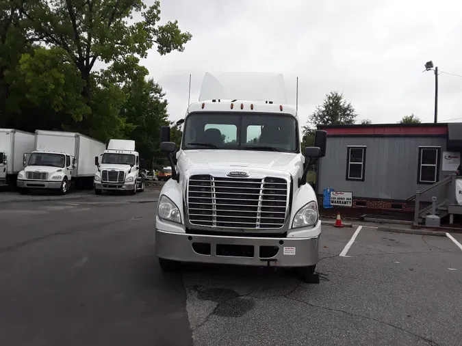 2016 FREIGHTLINER/MERCEDES CASCADIA 125