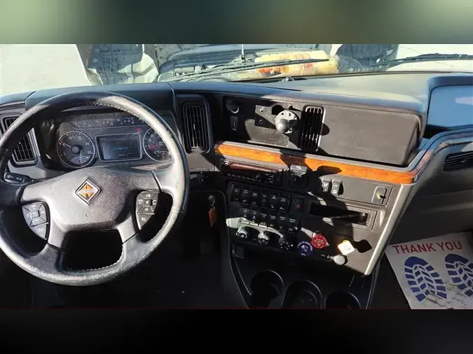 2021 INTERNATIONAL LT