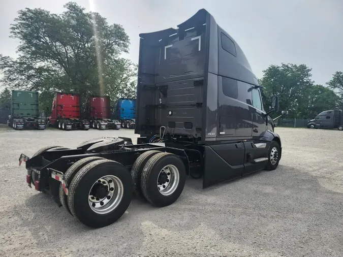 2026 VOLVO TRUCK VNL64TV04