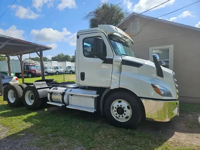 2020 FREIGHTLINER/MERCEDES NEW CASCADIA 116