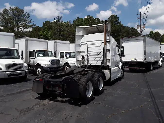 2020 VOLVO VNR64T-640