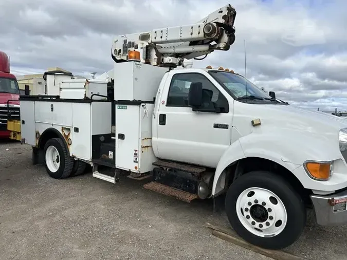 2011 ALTEC AT40P