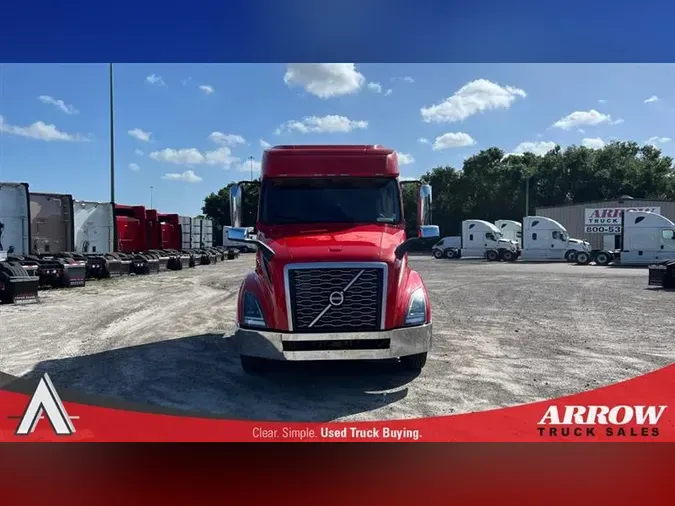 2021 VOLVO VNL740