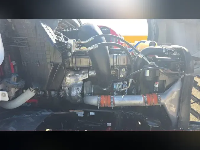 2019 FREIGHTLINER CA126