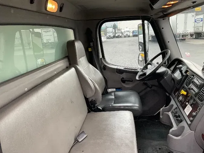 2017 Freightliner M2