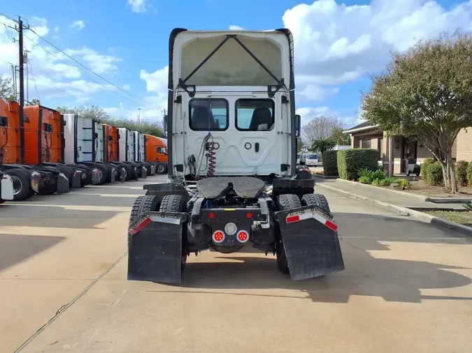 2019 FREIGHTLINER/MERCEDES CASCADIA 113