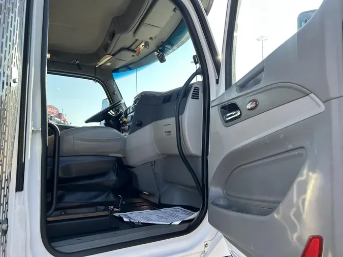 2020 Peterbilt 567