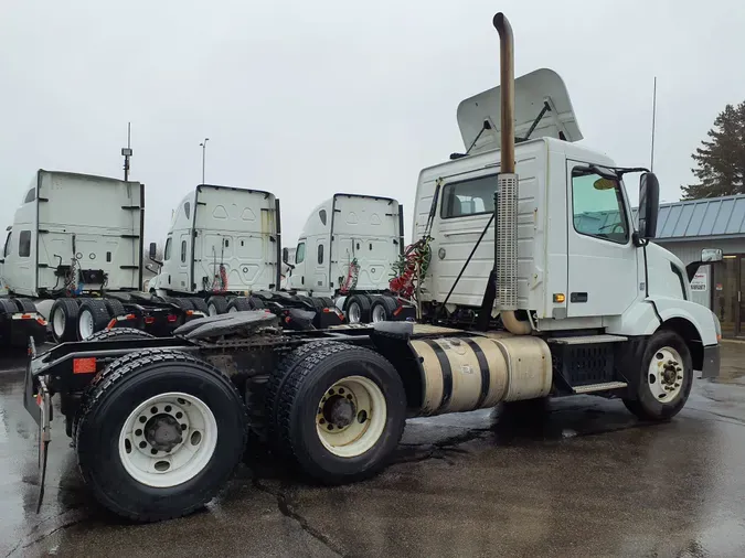 2016 VOLVO VNL64TRACTOR