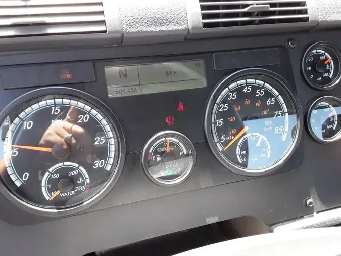 2018 FREIGHTLINER CASCADIA 125a180438a4dc40e07b6b0e52c019ff1c8