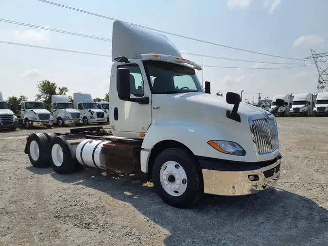 2019 NAVISTAR INTERNATIONAL LT625 DAYCAB T/A