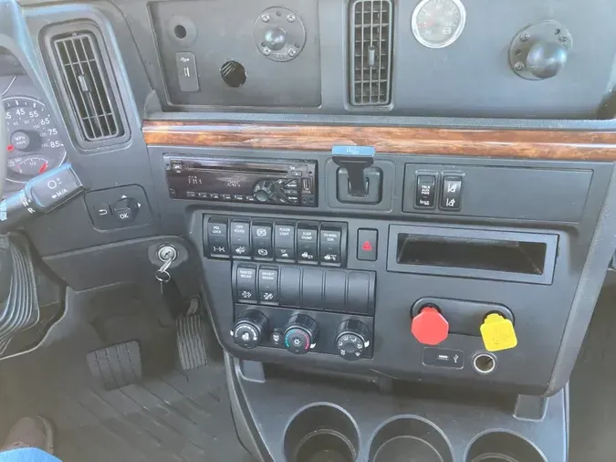 2019 NAVISTAR INTERNATIONAL LT625 DAYCAB T/Aa188ed0fceb4b9e52ea52042fdde31e9