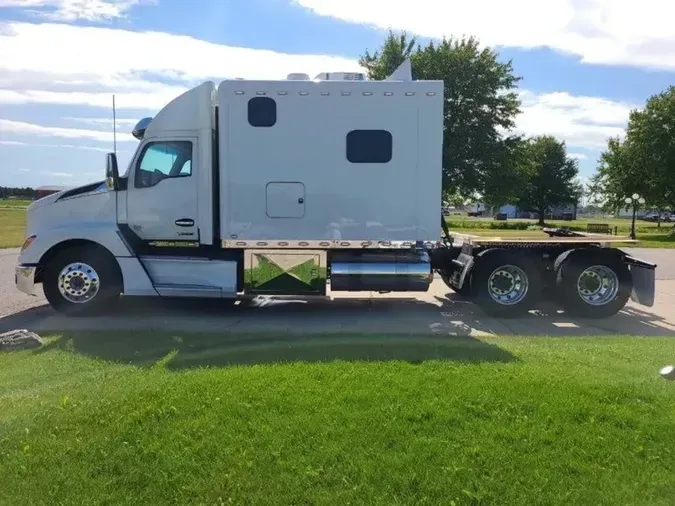 2025 Kenworth T680