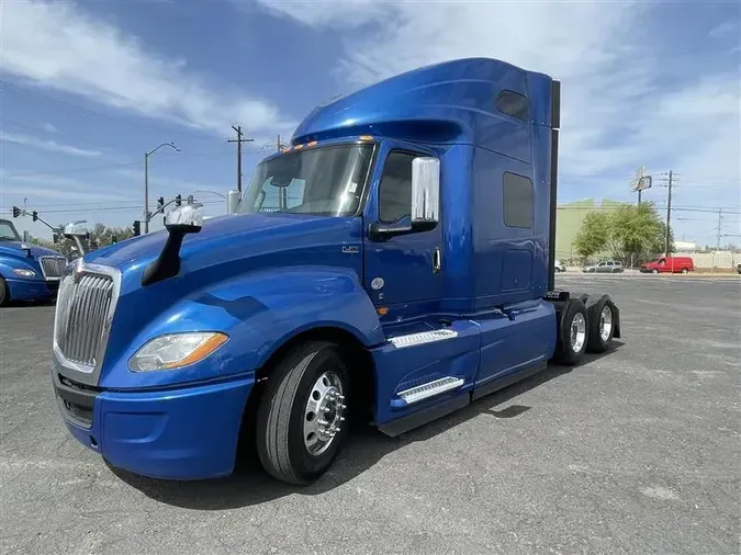 2020 INTERNATIONAL LT