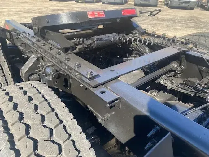 2023 Volvo VNR64T300a18e8b76a1484b2ecee86858717929ee