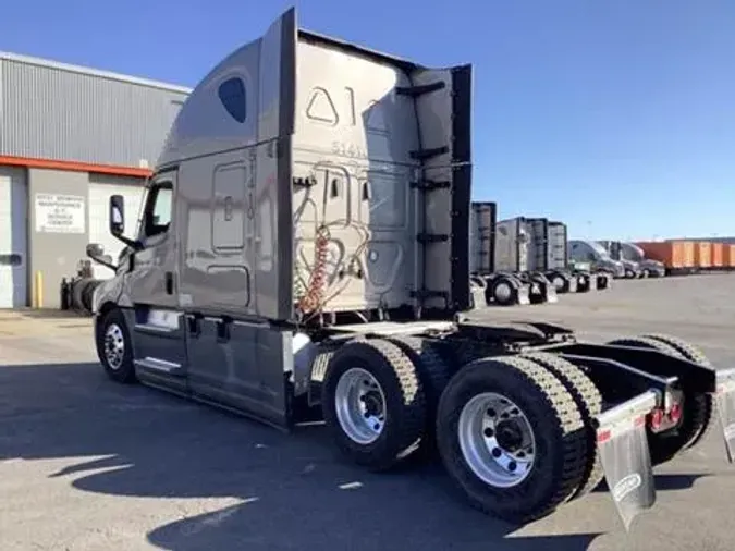 2021 Freightliner Cascadia