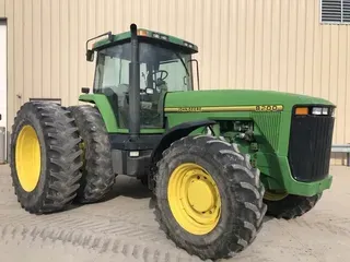 1994 John Deere 8200