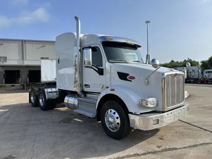 2020 Peterbilt 567