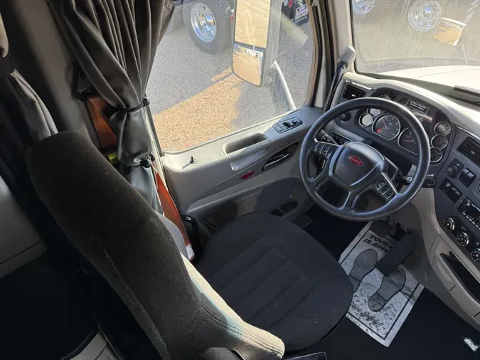 2021 Peterbilt 579