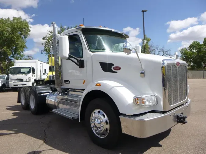 2020 Peterbilt 567