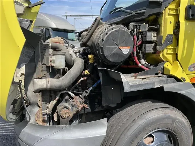 2018 INTERNATIONAL RH613