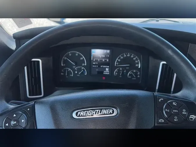 2019 FREIGHTLINER CA126