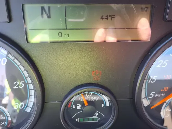 2018 FREIGHTLINER/MERCEDES CASCADIA 113