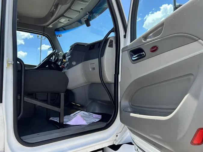 2020 Peterbilt 579