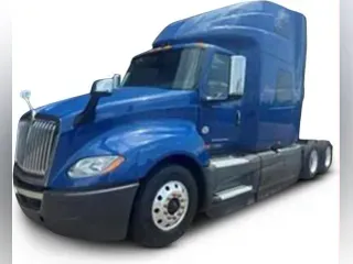 2022 International LT625