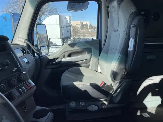 2021 KENWORTH T680