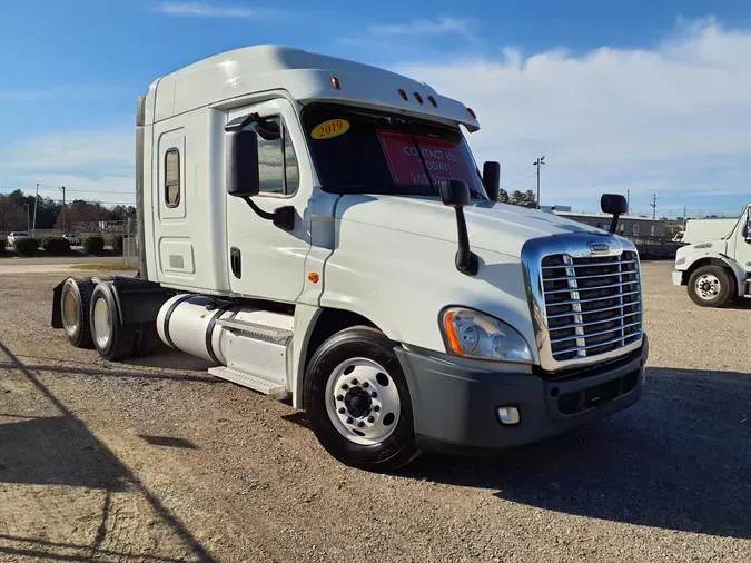 2019 FREIGHTLINER/MERCEDES CASCADIA 125