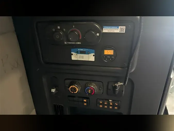 2020 FREIGHTLINER CA126