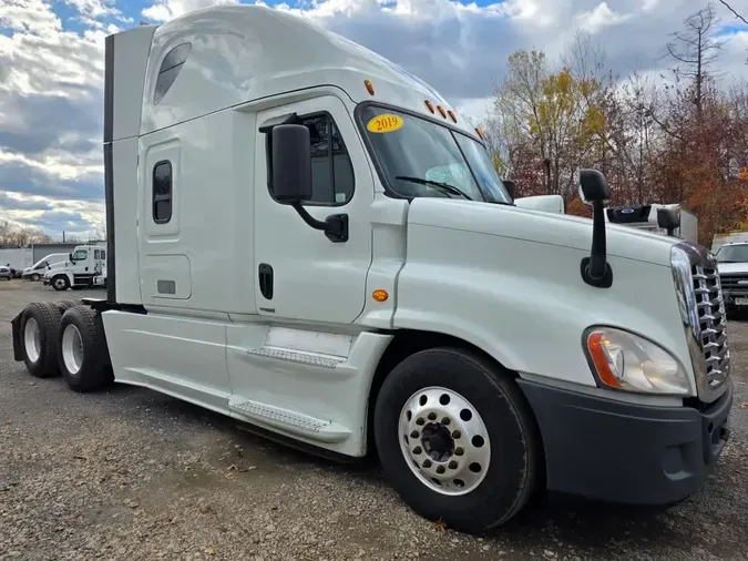 2019 FREIGHTLINER/MERCEDES CASCADIA 125a1b50056191a2b3cf6588138061c1207