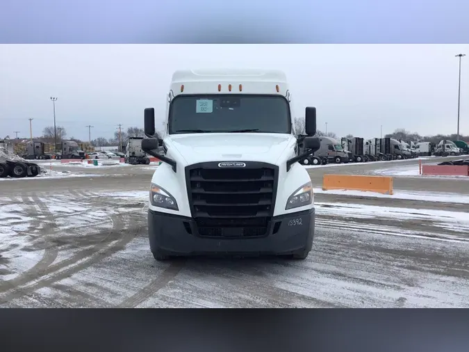 2021 Freightliner Cascadia 126