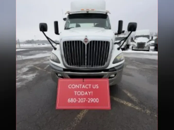 2019 NAVISTAR INTERNATIONAL RH613 DAYCAB S/A