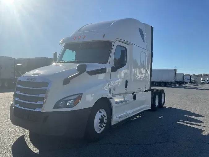 2020 Freightliner T12664ST