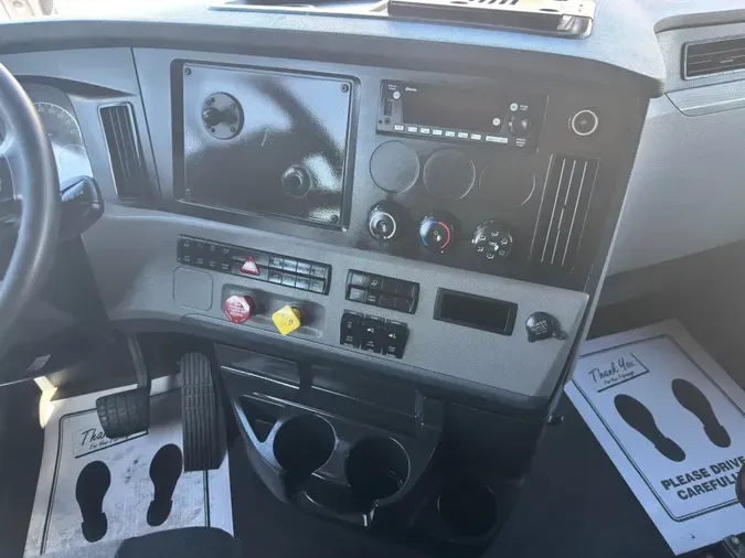 2022 FREIGHTLINER Cascadia 126a1bf9af45453f40e75f94942a3d6bf43